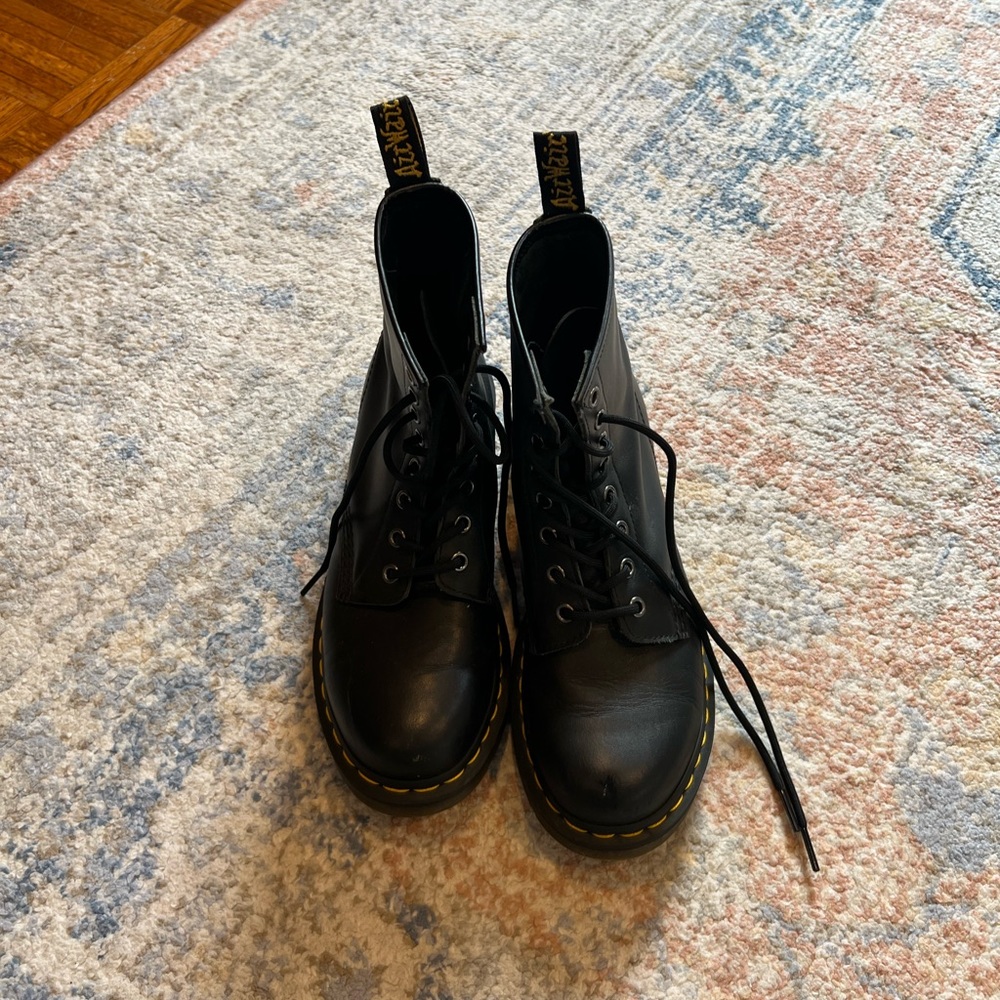 Dr Marten DOC Boots Size 8 Women